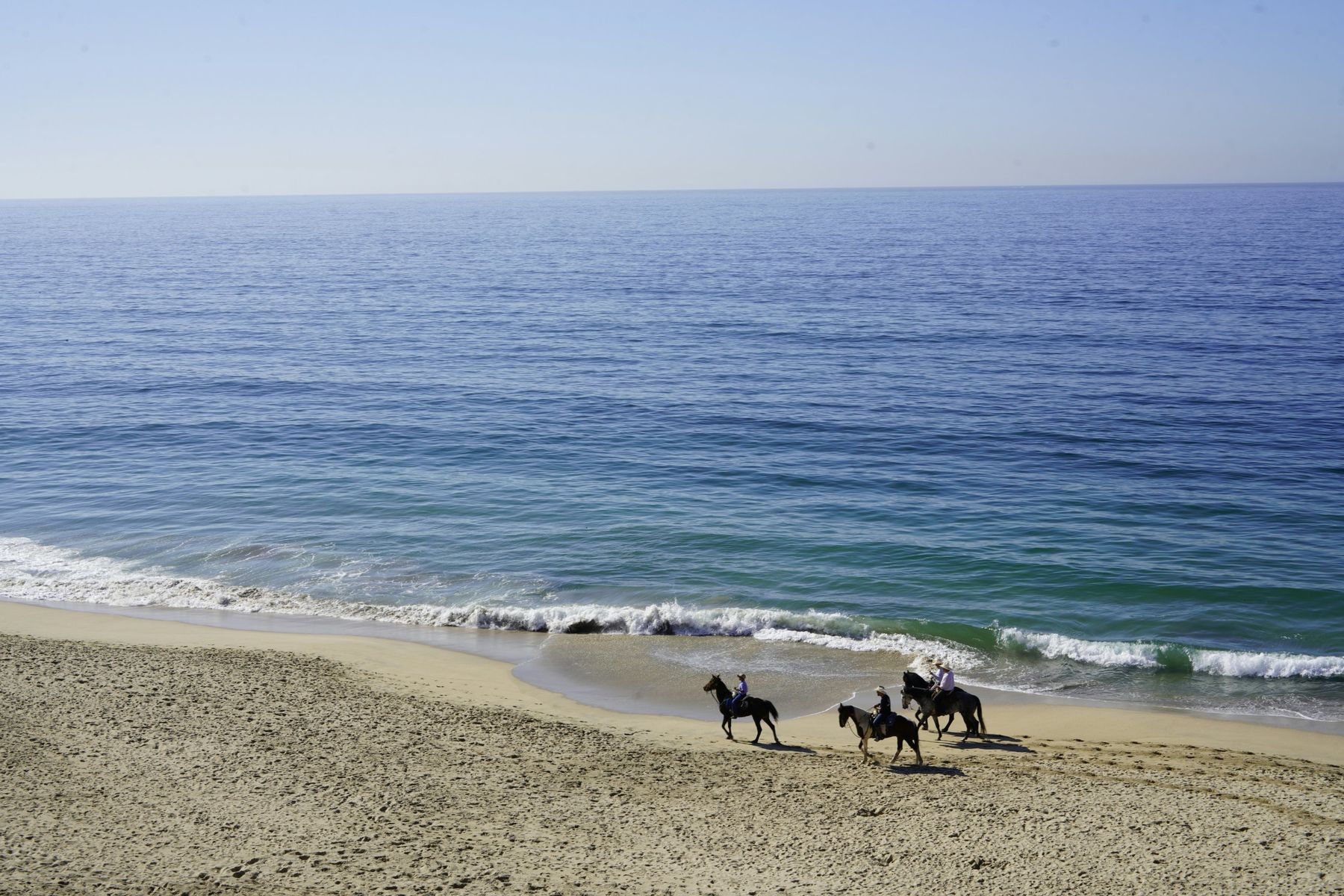 Les vagues de l'Atlantique sur la plage
